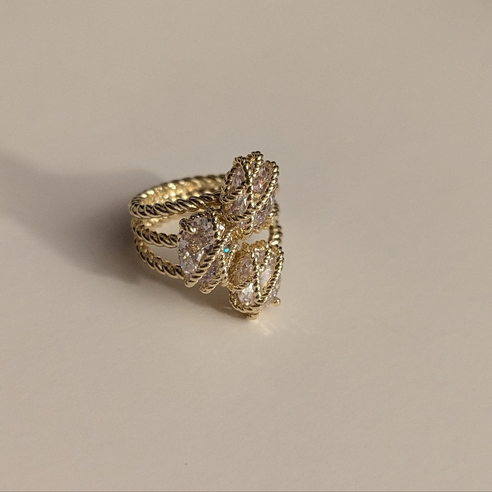 Gold Vintage-Style Tri Stone Ring